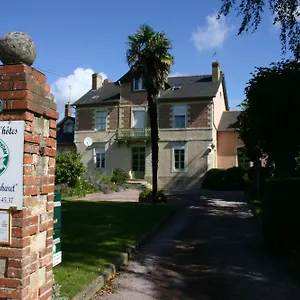 https://studio-du-chalet-de-caharet.inbrittany.com